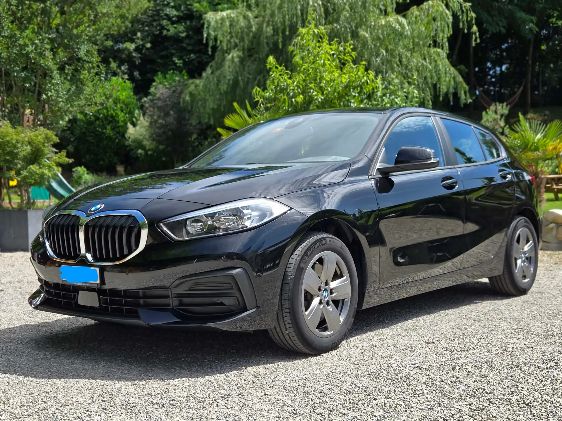 BMW 118i — Berline compacte de 2023, transmission automatique et faible kilométrage