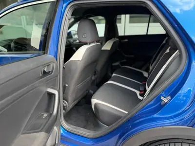VW T-Roc 2.0 TDI 4Motion — SUV compact robuste, tout-terrain affirmé — Miniature 14