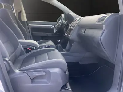VW Touran 1.4 TSI Conceptline — Monospace fiable, expertise reconnue et service à jour — Miniature 13