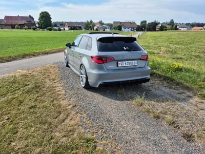 Audi RS3 430 ch ABT — Berline sportive tuning homologuée, échappement sport et jantes Vossen — rear view