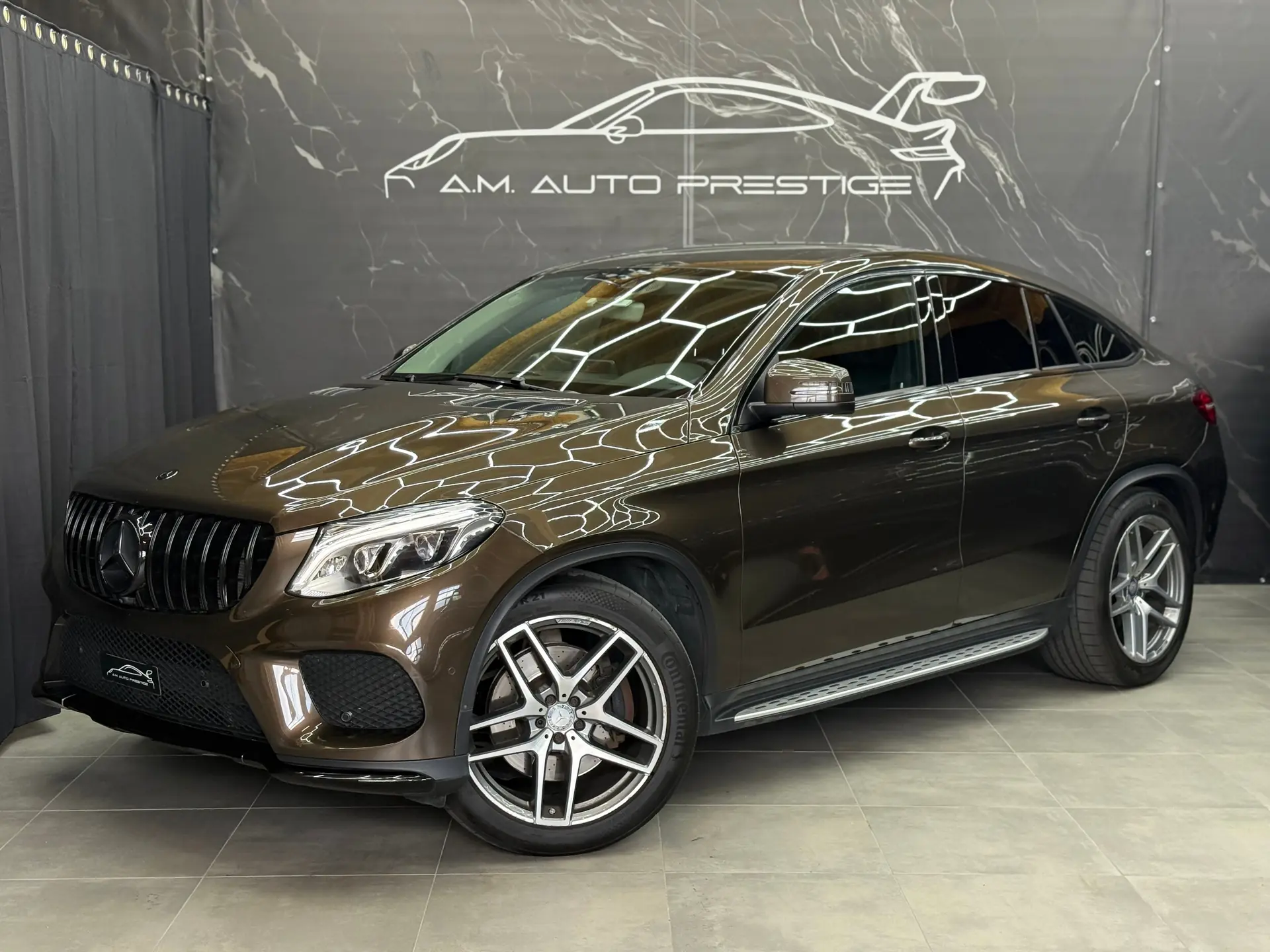 Mercedes-Benz GLE Coupé 400 4Matic — SUV premium 333 ch, 2 jeux de roues, sans sinistre