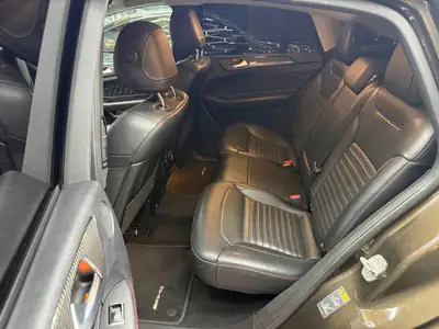 Mercedes-Benz GLE Coupé 400 4Matic — SUV premium 333 ch, 2 jeux de roues, sans sinistre — Miniatura 9