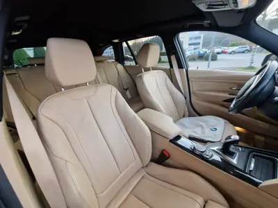 BMW 330d xDrive Touring — Break diesel performant, sans sinistre et faible consommation — Miniature 13