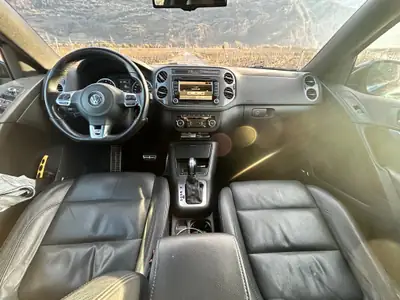 VW Tiguan 2.0 TSI 210 R-Line Design — SUV robuste, transmission intégrale, 159'000 km — Miniature 7