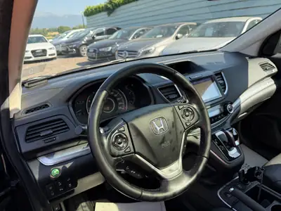 Honda CR-V 1.6 i-DTEC Executive 4WD — SUV fiable, 4x4 intégral et toit panoramique — Miniature 9
