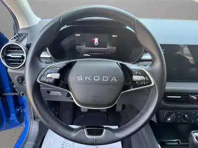 Skoda Fabia 1.0 MPI Young Edition — Citadine fiable, garantie 24 mois sans limite kilométrique — Miniatur 10