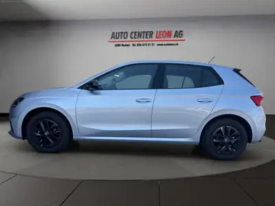 Skoda Fabia 1.0 MPI Young Edition — Citadine fiable, garantie 24 mois, peu kilométrée — arrière