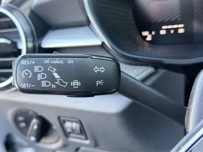 Skoda Fabia 1.0 MPI Young Edition — Citadine fiable, garantie 24 mois, peu kilométrée — Miniature 24