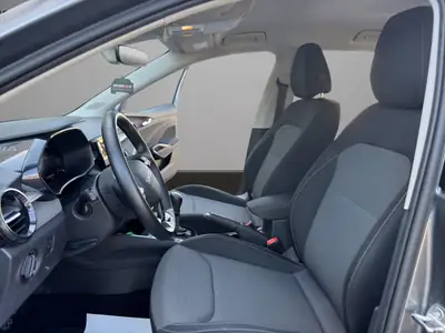 Skoda Fabia 1.0 MPI Young Edition — Citadine fiable, garantie 24 mois, peu kilométrée — Miniature 9