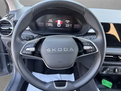 Skoda Fabia 1.0 MPI Young Edition — Citadine fiable, garantie 24 mois, peu kilométrée — Miniature 11