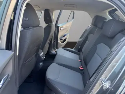Skoda Fabia 1.0 MPI Young Edition — Citadine fiable, garantie 24 mois, peu kilométrée — Miniature 13