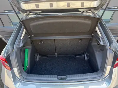 Skoda Fabia 1.0 MPI Young Edition — Citadine fiable, garantie 24 mois, peu kilométrée — Miniature 19