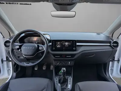 Skoda Fabia 1.0 MPI Young Edition — Citadine fiable, garantie 24 mois, petit kilométrage — Miniature 14