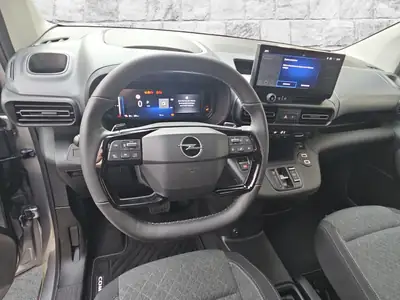 Opel Combo-e GS — Minivan électrique 136 ch, équipement premium et 50 km au compteur — Miniature 11