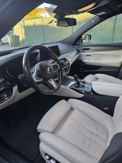 BMW 630 Gran Turismo 630d — Élégance berline avec polyvalence SUV, 252000 km — Armaturenbrett
