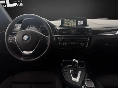 BMW 118i Edition Sport Line — Automatique Steptronic, fraîchement révisée — Miniature 11