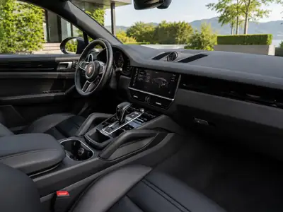 Porsche Cayenne S Coupé 2022 — SUV sportif, 67'000 km, sans accident — arrière