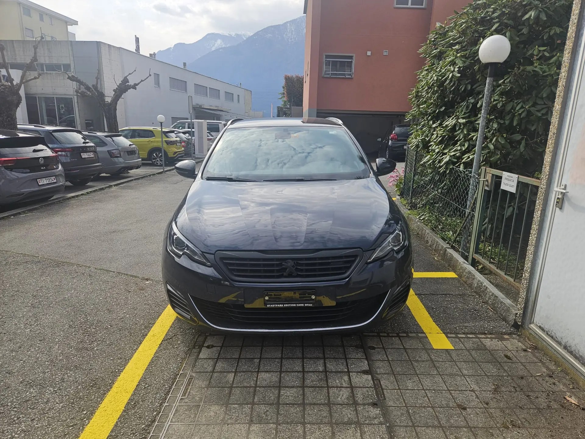 Peugeot 308 2015 occasion Gordola — 2