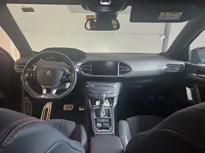 Peugeot 308 Break 2.0 BlueHDi 180 GT — Break diesel performant, sans sinistre — interni