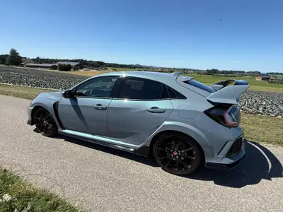 Honda Civic 2.0 VTEC Type R GT Nürburgring Edition — Performance sportive et fiabilité légendaire — Miniatura 13