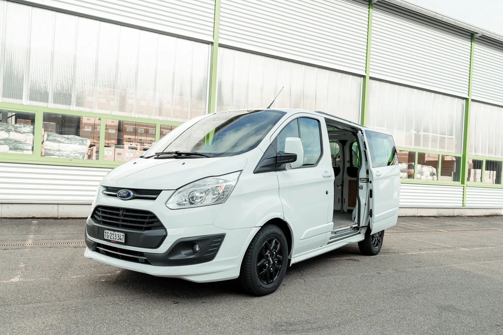 Ford Transit Custom 2.0 TDCi 170 Sport — Utilitaire polyvalent, 95 000 km, sans sinistre — vista esterna