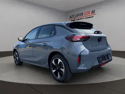 Opel Corsa e GS — Électrique 156 ch, quasi neuve avec garantie constructeur — intérieur