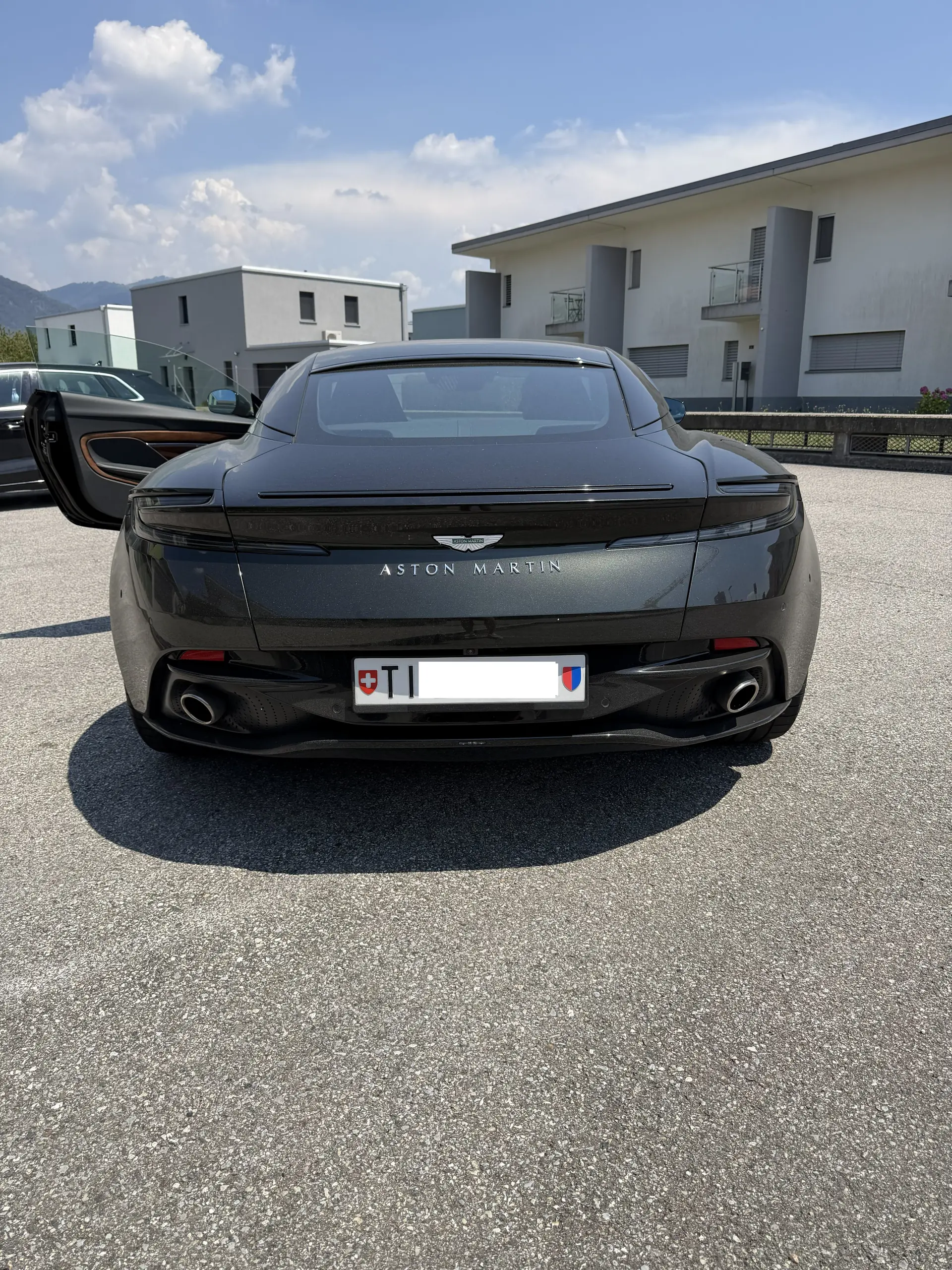 Aston Martin DB12 2024 occasion Mendrisio — 2