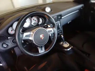 Porsche 911 3.8 Turbo — 500 ch de pure performance, kilométrage maîtrisé — Seitenansicht