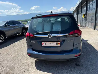 Opel Zafira Tourer 1.4i 16V — Monospace 7 places fiable, 196 000 km — Miniature 7