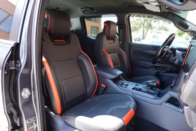Ford Ranger Raptor 3.0 EcoBoost 4×4 — Pick-up haute performance, 1ère main, équipé Pro — Miniature 29