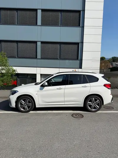 BMW X1 18d xDrive — SUV compact diesel, 59'000 km, sans sinistre — Innenraum