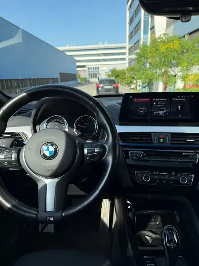 BMW X1 18d xDrive — SUV compact diesel, 59'000 km, sans sinistre — Miniatur 8