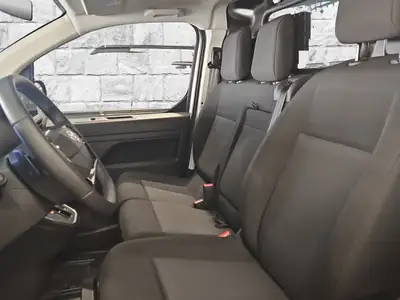 Toyota Proace EV 75kWh — Utilitaire électrique 350 km d'autonomie, quasi neuf — Miniatura 9