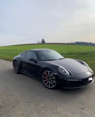 Porsche 911 Carrera 4S PDK — Coupé sportif légendaire, 35 800 km, état impeccable — vista esterna