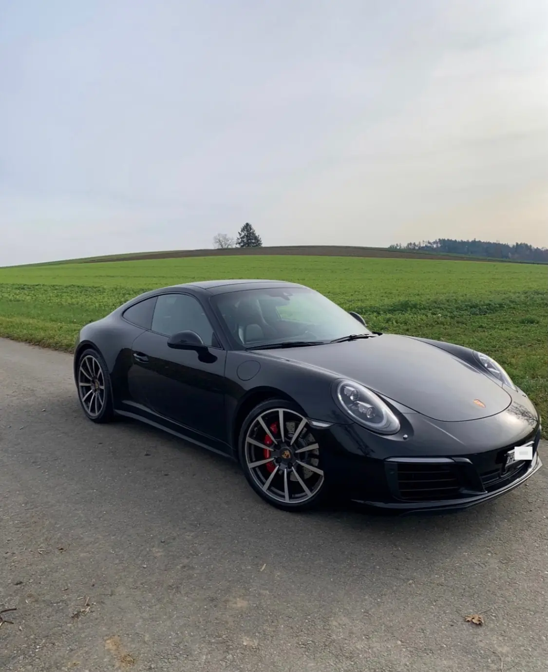 Porsche 911 Carrera 4S PDK — Coupé sportif légendaire, 35 800 km, état impeccable — vista esterna