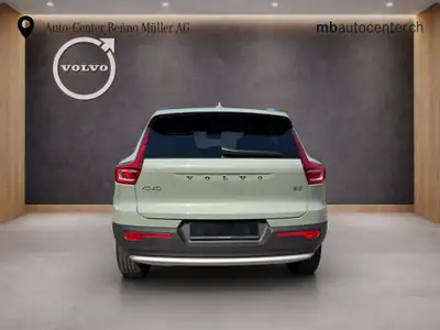 Volvo XC40 2.0 B3 MH XCITE — Hybride léger, 25 000 km seulement — intérieur