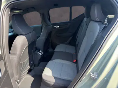 Volvo XC40 2.0 B3 MH XCITE — Hybride léger, 25 000 km seulement — Miniature 10