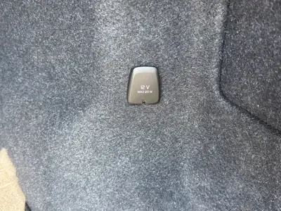 Volvo XC40 2.0 B3 MH XCITE — Hybride léger, 25 000 km seulement — Miniature 18