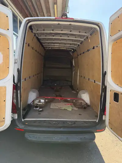 Mercedes-Benz 314 CDI — Fourgon utilitaire diesel automatique, 147 000 km, sans sinistre — Miniature 12