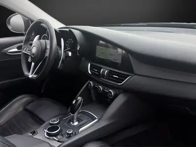 Alfa Romeo Giulia 2.0 Veloce Q4 — 280 ch, quattro intégral, échappement sport Ragazzon — Miniatura 10