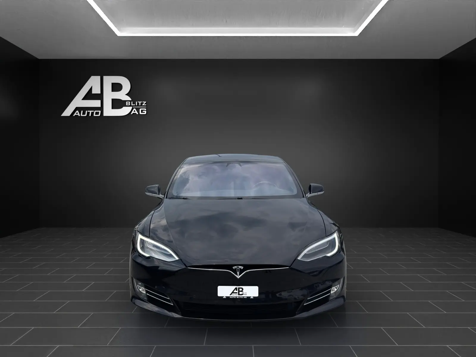 Tesla Model S 75 — Berline électrique haute performance, 388 ch, facelift 2017