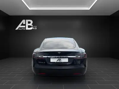 Tesla Model S 75 — Berline électrique haute performance, 388 ch, facelift 2017 — intérieur
