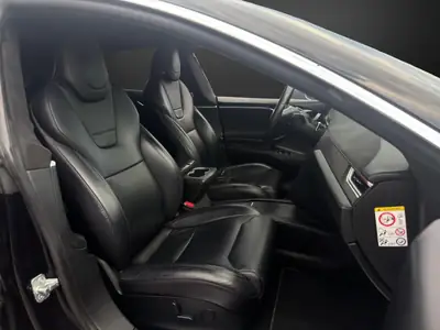 Tesla Model S 75 — Berline électrique haute performance, 388 ch, facelift 2017 — Miniature 9