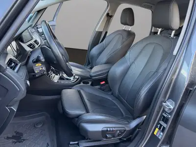 BMW 225xe Active Tourer — Monospace hybride rechargeable, technologie premium et faible consommation — Miniature 9