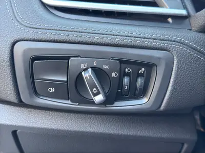 BMW 225xe Active Tourer — Monospace hybride rechargeable, technologie premium et faible consommation — Miniature 24