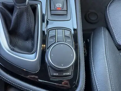 BMW 225xe Active Tourer — Monospace hybride rechargeable, technologie premium et faible consommation — Miniature 29