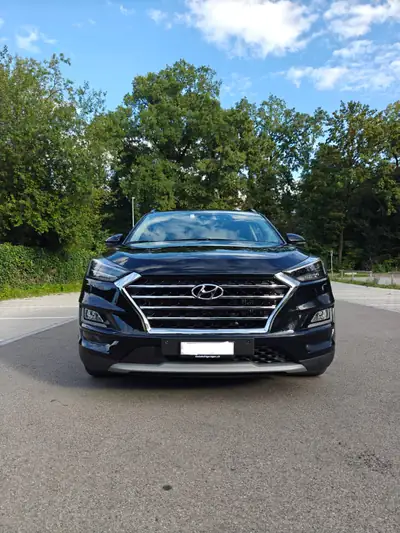 Hyundai Tucson 1.6 T-GDi Vertex 4WD — SUV polyvalent avec panoramique et caméra 360° — side view