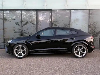 Lamborghini Urus 4.0 MY2022 — SUV haute performance, 650 ch, kilométrage modéré — interni