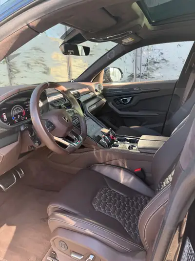 Lamborghini Urus 4.0 MY2022 — SUV haute performance, 650 ch, kilométrage modéré — Miniatura 9