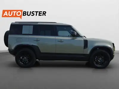 Land Rover Defender 110 3.0 D I6 250 — Le SUV 7 places robuste et équipé — Armaturenbrett